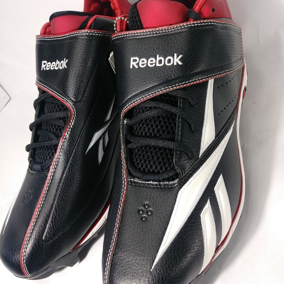 New Reebok sneakers with cleats - Picture 2 of 11